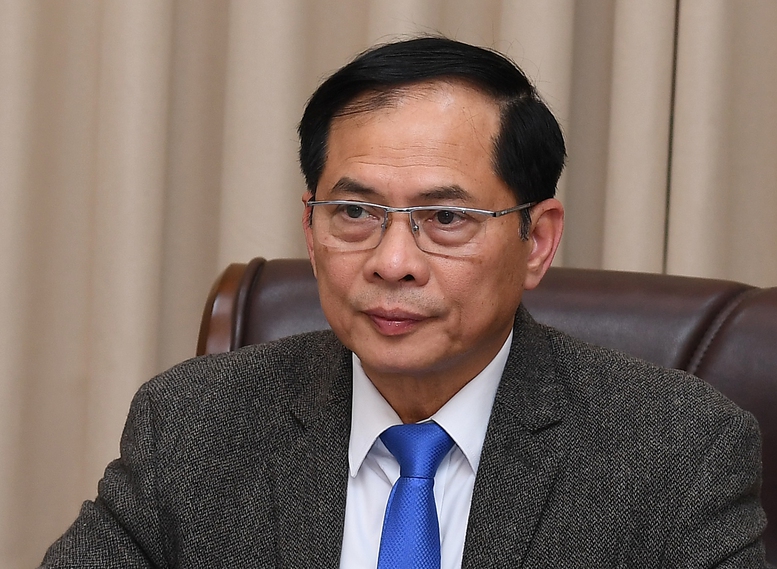 Phó Thủ tướng, Bộ trưởng Ngoại giao Bùi Thanh Sơn điện đàm với Bộ trưởng Ngoại giao Hàn Quốc